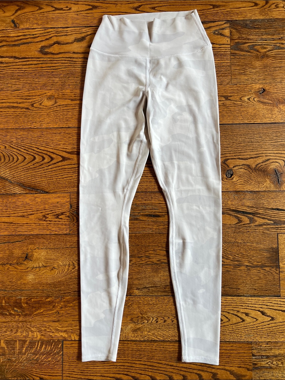 ALO Yoga Light Gray Subtle Camo High-Waist Leggings